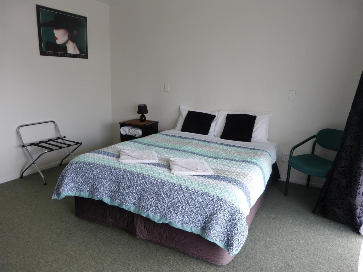 Blake Court 4* Whangamata